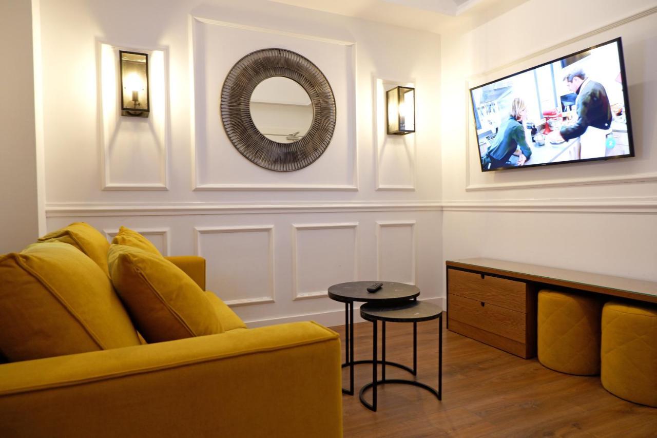 Hotel Colon Plaza Валадоид Екстериор снимка